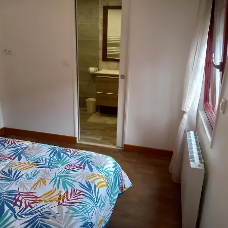 Chez Jojo A St Fraimbault Holiday home *