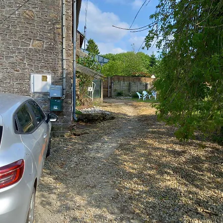 Chez Jojo A St Fraimbault * Saint-Fraimbault-de-Prieres